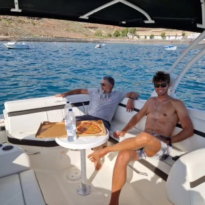 Nuomojamas valtis be kapitono